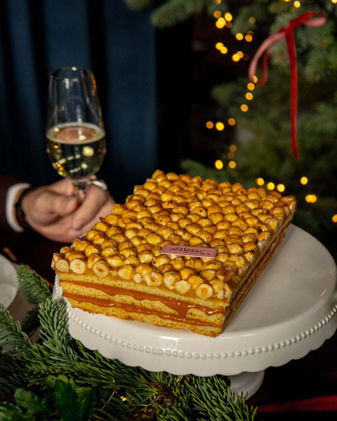 CIASTO KARMELOWE Z ORZECHAMI