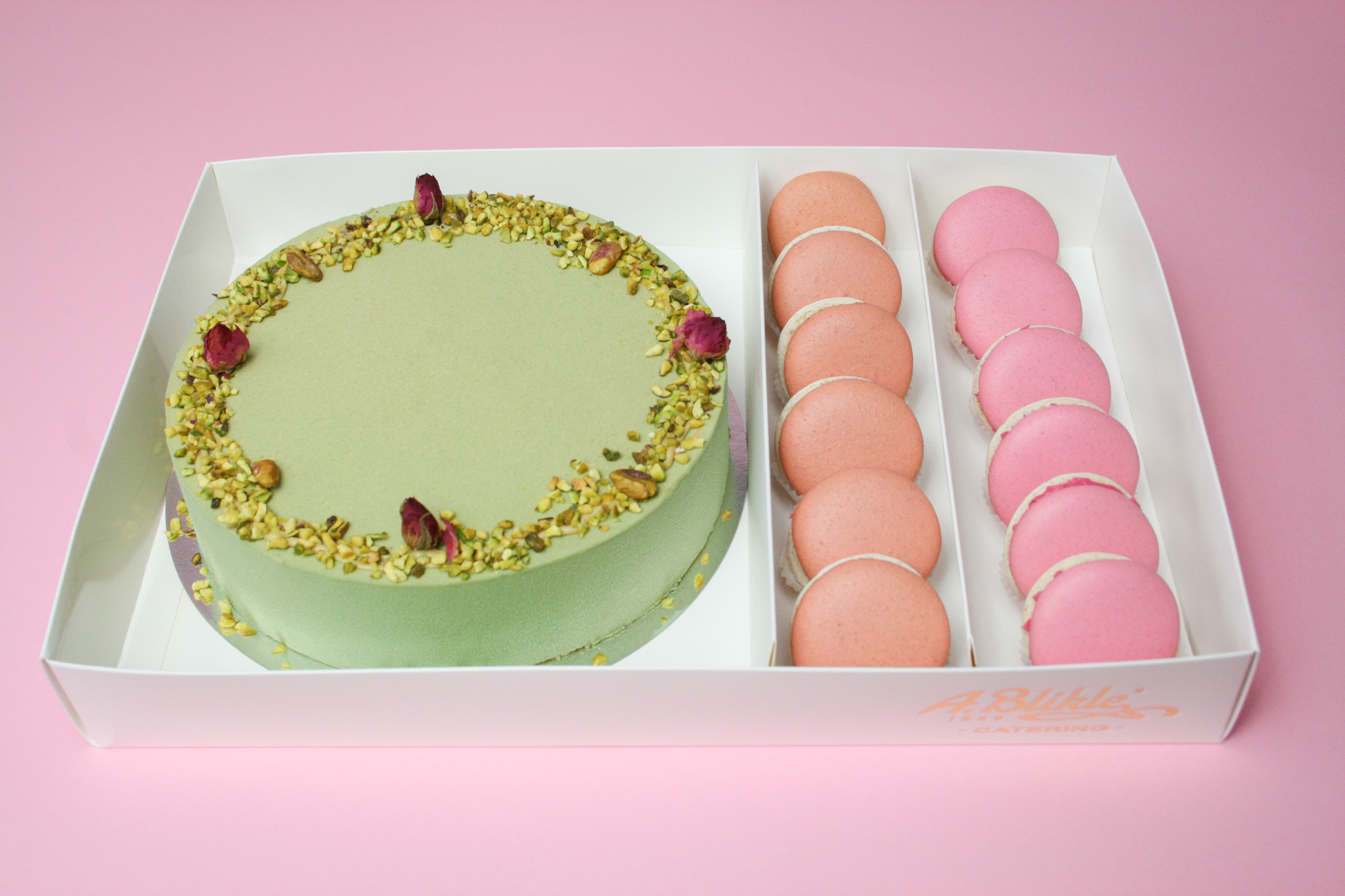 ZESTAW TORT PISTACJOWY + MAKARONIKI